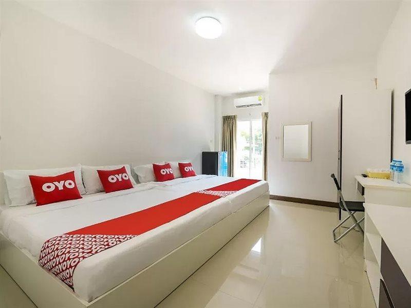 Oyo 350 Mae Saeng Place Si Racha Exterior photo